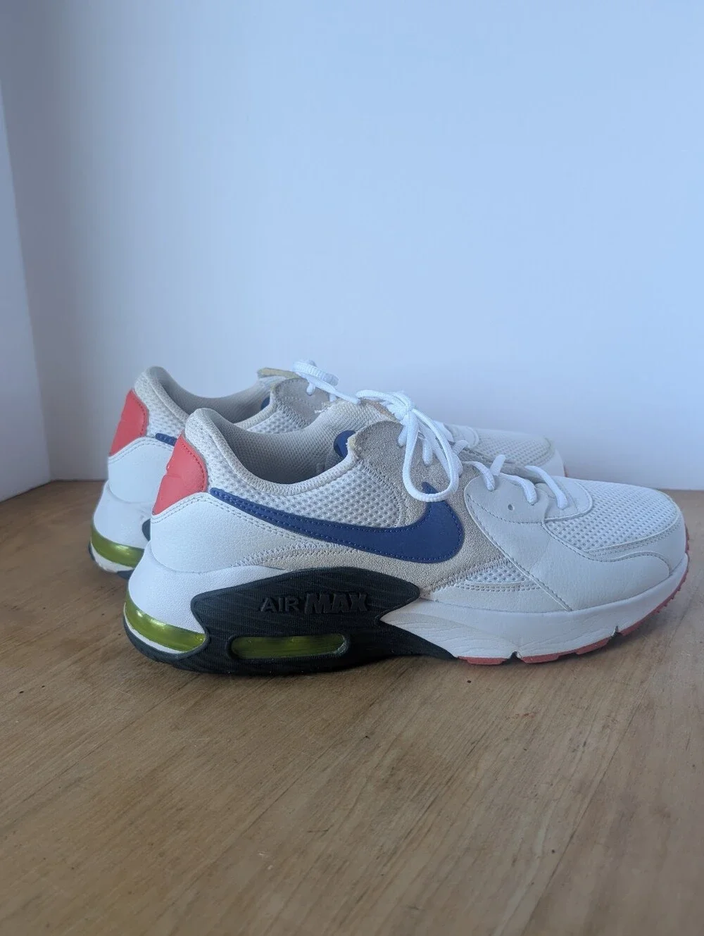 Nike Air Max Excee in White and Hyper Blue Shoes  Sneakers Mens Sz 9.5 Womens 11
